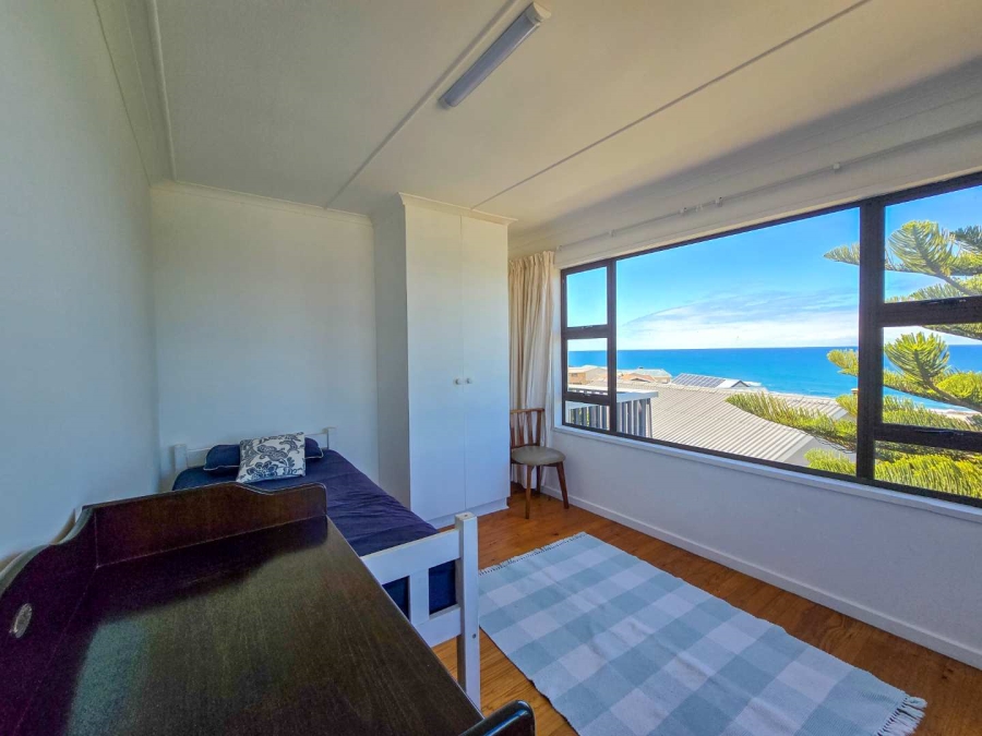 5 Bedroom Property for Sale in Jongensfontein Western Cape